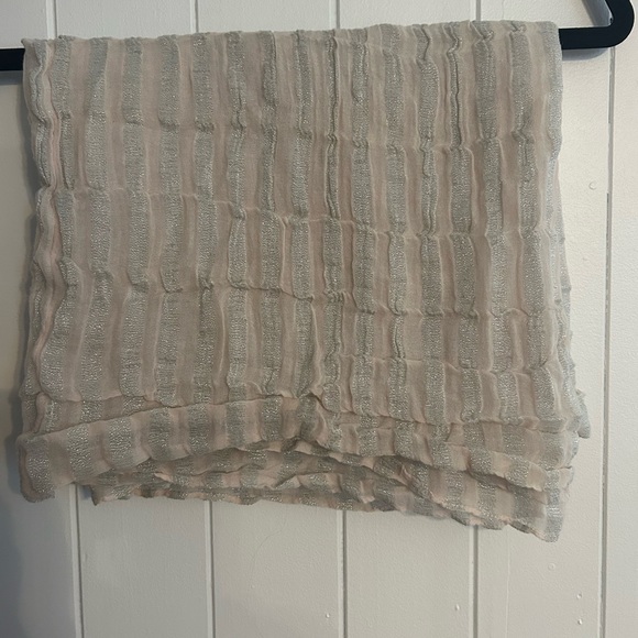 ✨ Infinity Scarf ✨ - Picture 3 of 3